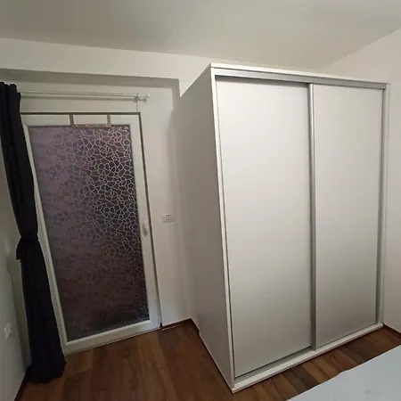 Apartma Cirab Апартаменты
