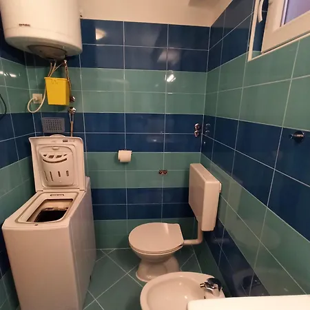Apartma Cirab 아파트 *